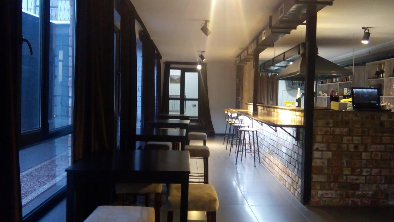 Home Guest Residence Bishkek Ngoại thất bức ảnh