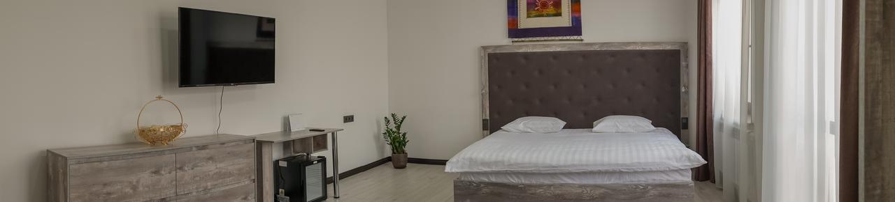 Home Guest Residence Bishkek Ngoại thất bức ảnh